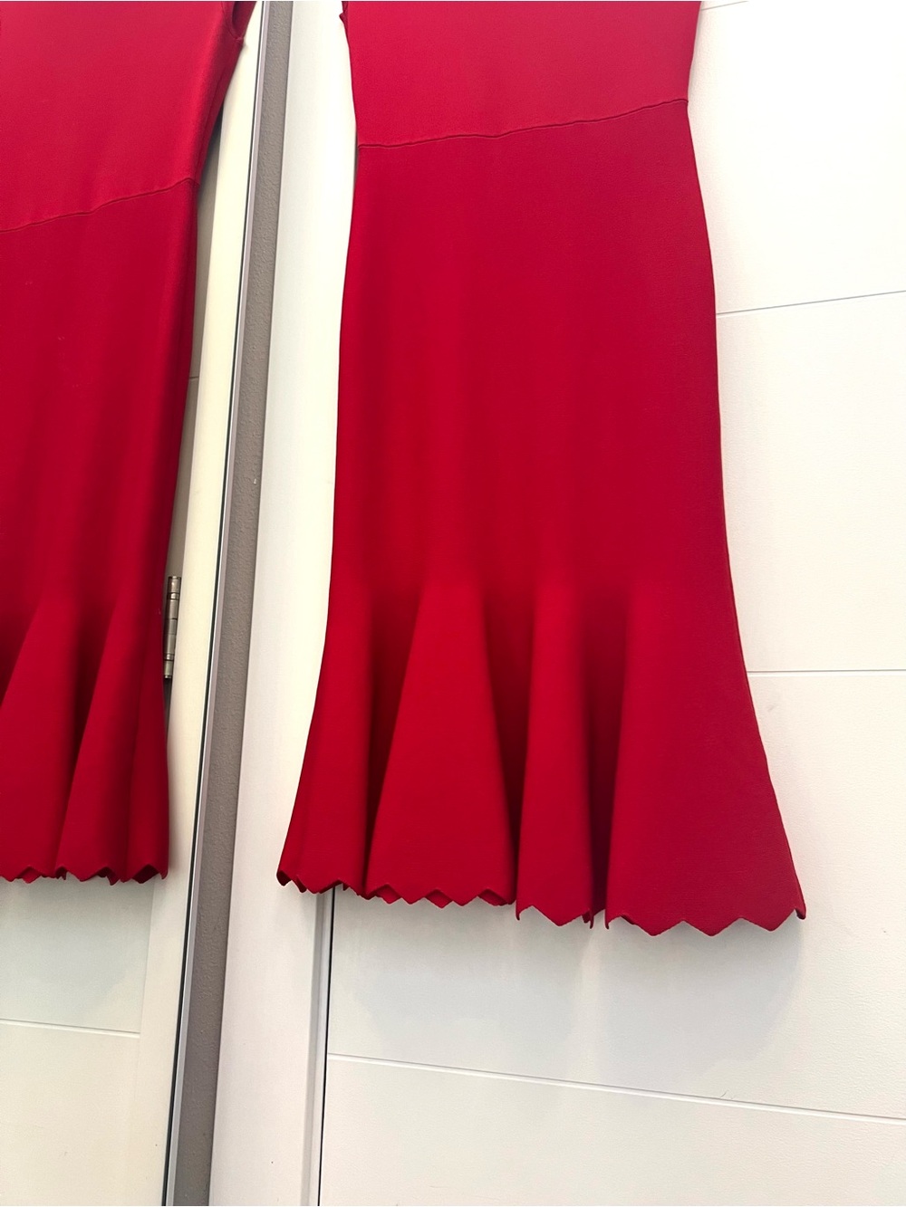 Rachel Parcel Elegant Red Scalloped Dress size medium like new! - Picture 4 of 10